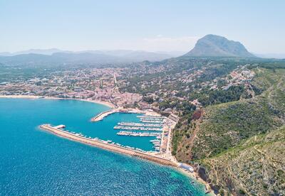 Which Town Is Best on the Costa Blanca? Why Jávea Is Hard to Beat