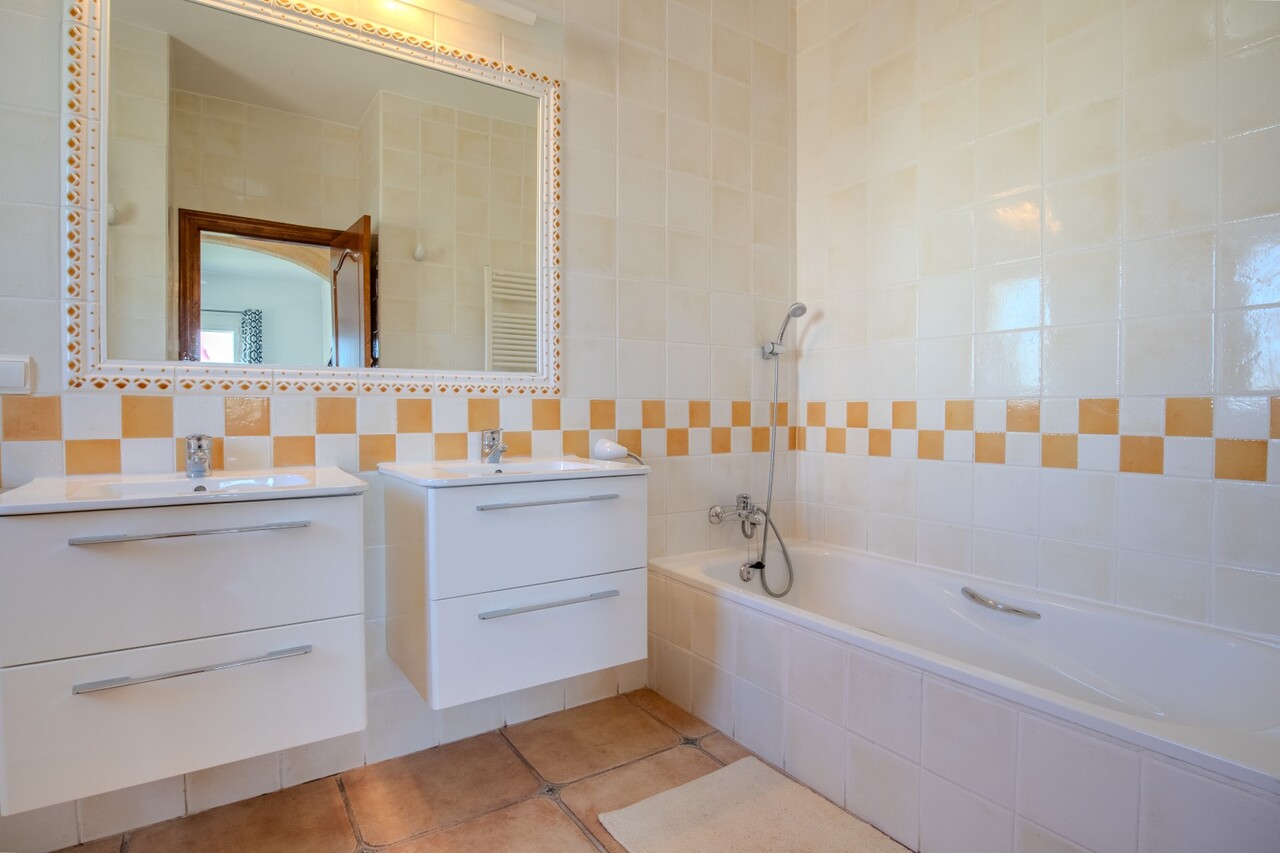 5 Schlafzimmer - Property in Jávea - Wiederverkauf